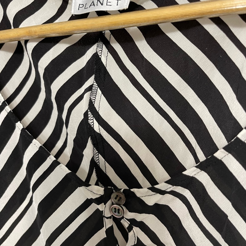 Size 14 L Silk Black & White Striped Tank Top blouse size Large - Picture 3 of 4